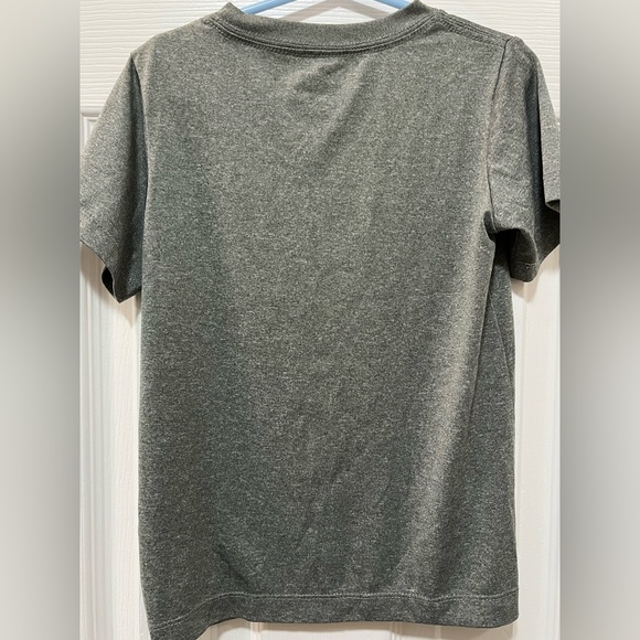 Nike boy shirt, size 6 - Picture 5 of 6